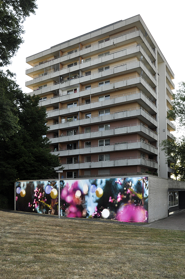 bluethe_iv-3.jpg bluethe_iv-3.jpg