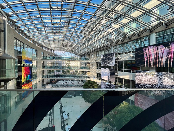 Glashalle_web.jpg Glashalle_web.jpg