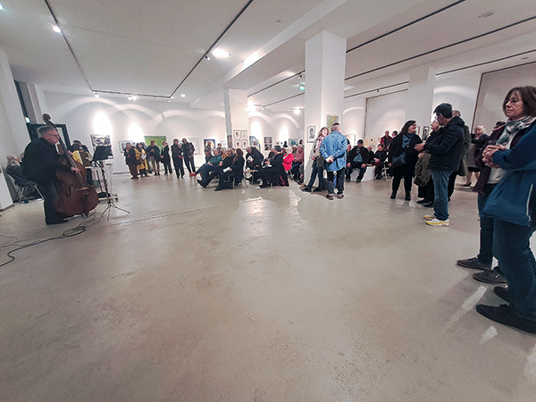 1000130006-1_600PB.jpg 1000130006-1_600PB.jpg